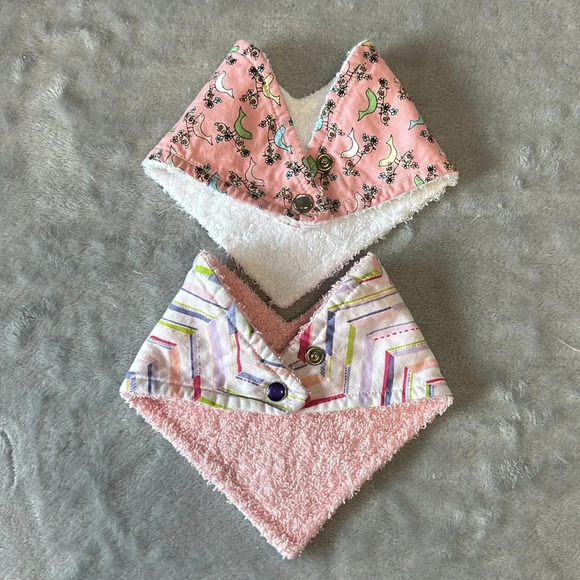 Pair of durable terry lined bibs/bandanas - Picture 3 of 3
